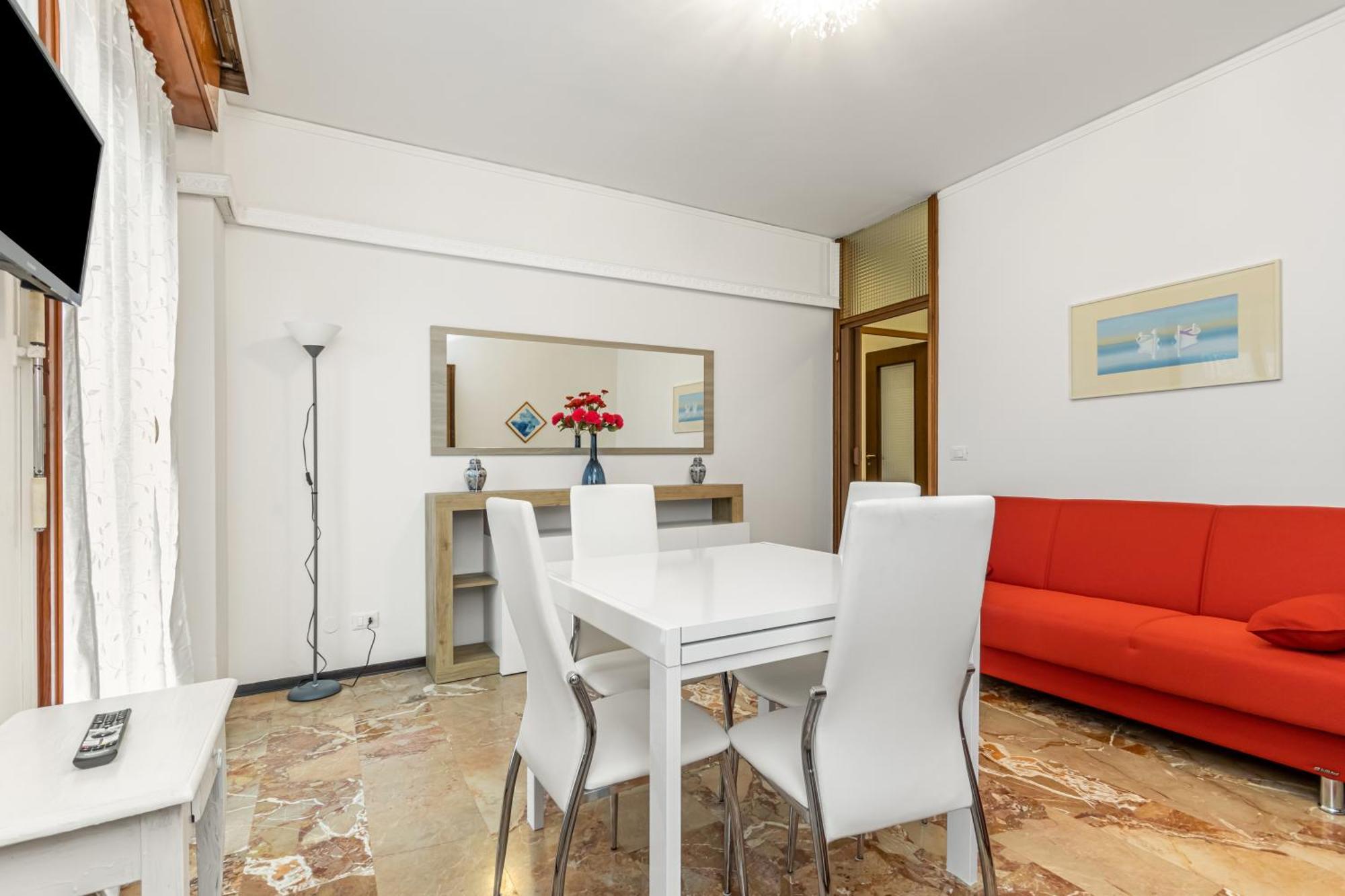 Apartment In Central Mestre With Parking! เวนิส ภายนอก รูปภาพ